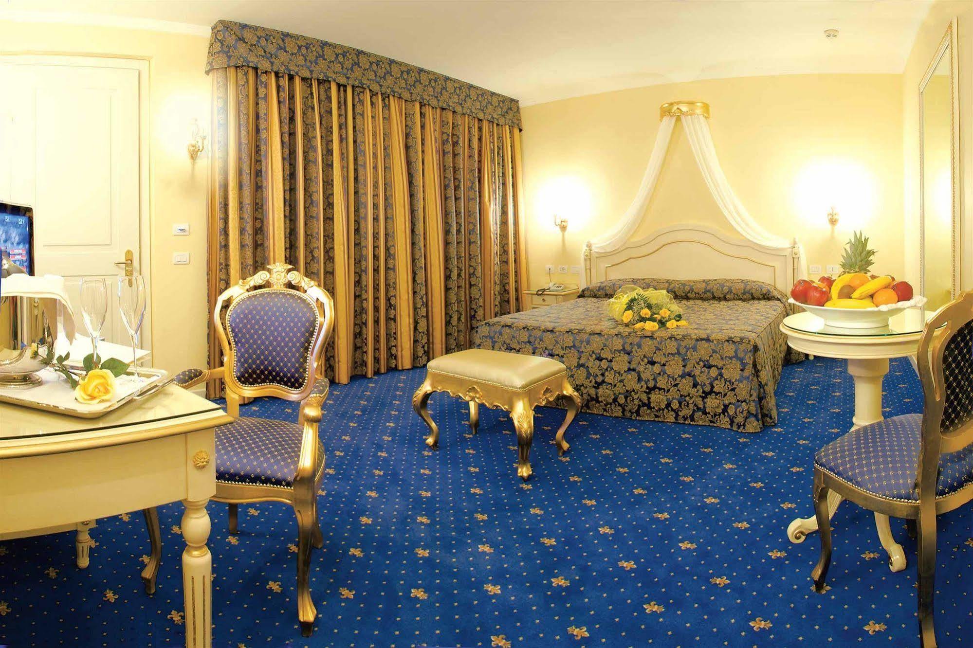 Hotel Motel Gold Calcinate 외부 사진